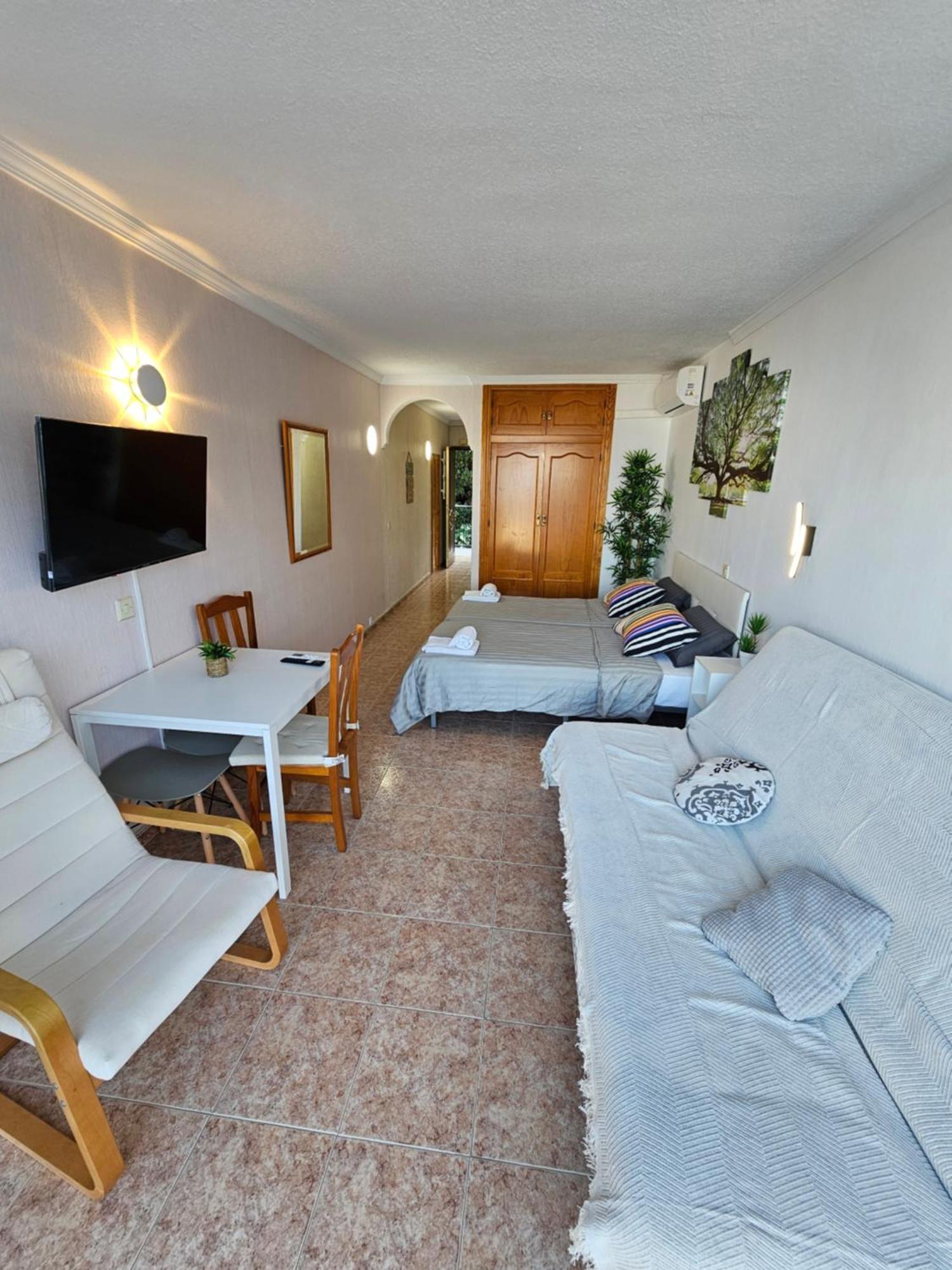 Apartamento Florido 2 ตอร์เรโมลิโนส ภายนอก รูปภาพ